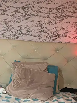 Lili__taylor Adlı Modelin Canlı Sohbet Odası