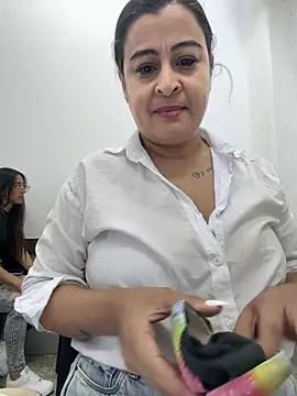 Chat +18 de Lili__taylor ao vivo