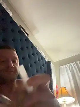 biggzee6 Show in webcam