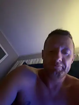 biggzee6's Webcam Show