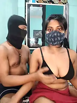 Riri_00Couple Webcam Show