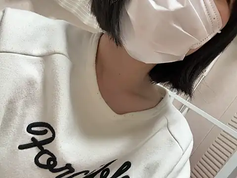 Chat XXX en directo de riri_riri_jp