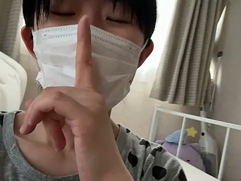 riri_riri_jp's Live XXX Chat