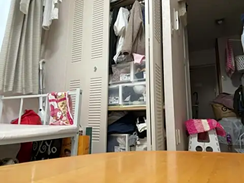 riri_riri_jp Adlı Modelin Canlı Sohbet Odası