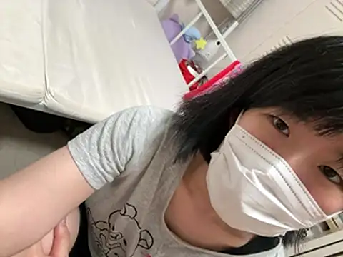 riri_riri_jp Adlı Modelin Canlı XXX Sohbeti