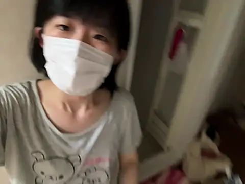 riri_riri_jp Adlı Modelin Canlı XXX Sohbeti