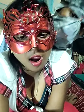 Show modela Babygard110 na web-kameri