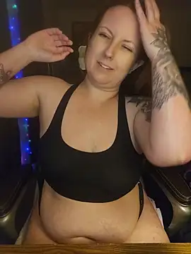 TattedMamaXOXO's Webcam Show