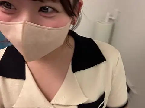 shina_mo_n_chのウェブカメラショー