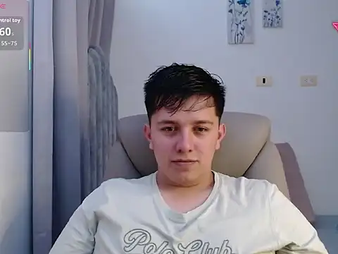 Alan_red 网络视讯表演
