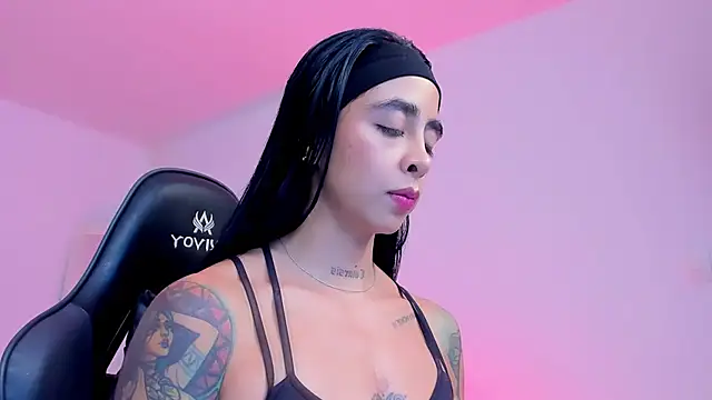 sophierooy22's Live XXX Chat