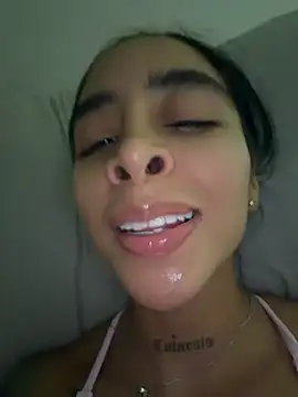 Chatroom XXX en direct de sophierooy22