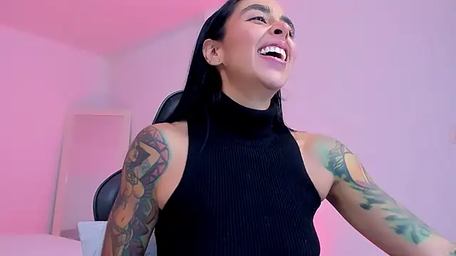 sophierooy22's Live XXX Chat