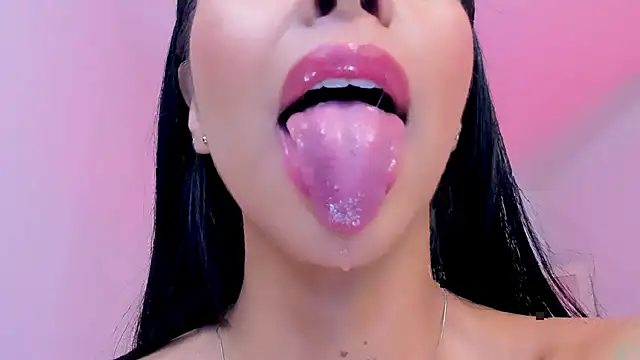 XXX chat uživo modela sophierooy22