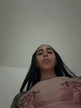 sophierooy22's Webcam Show