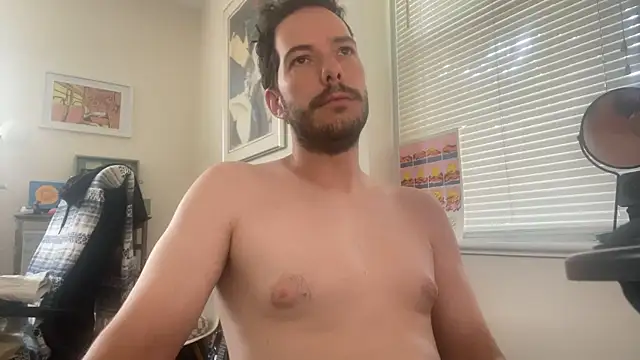 Prolapse_Pig Show in webcam