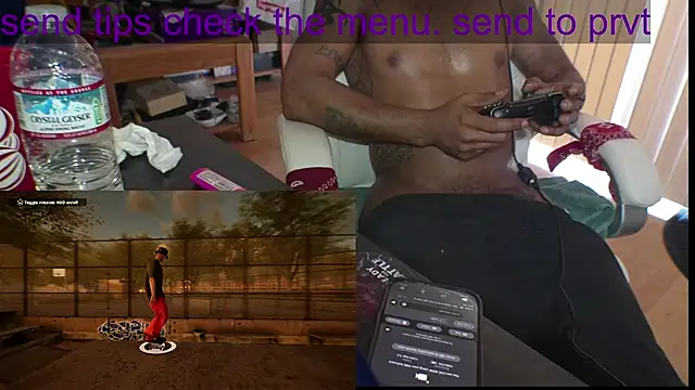 FreakyRu's Webcam Show