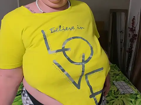 Sugarmommy_69X's Live XXX Chat