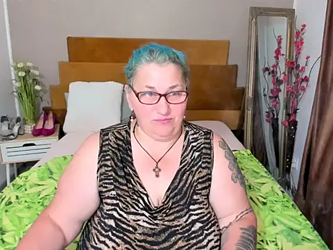 XXX chat uživo modela Sugarmommy_69X