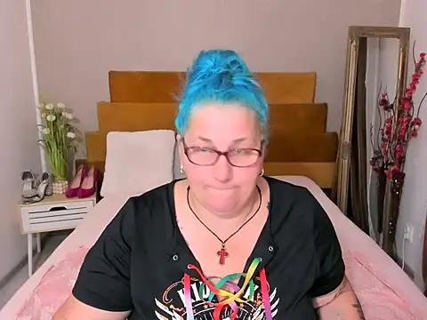 Sugarmommy_69X 现场XXX聊天