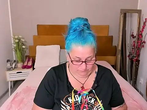 Sugarmommy_69XのライブXXXチャット