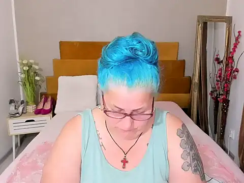 Sugarmommy_69X live XXX chat