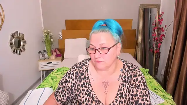 Sugarmommy_69X Chat XXX in diretta