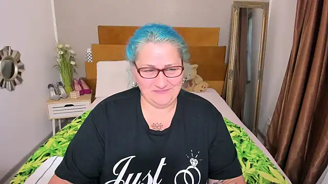 Sugarmommy_69X – Naživo XXX chat