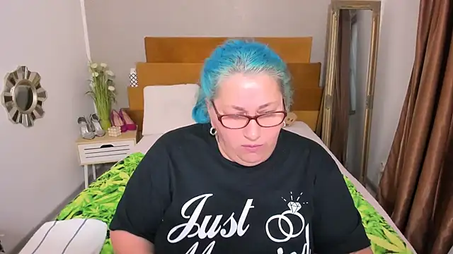 Sugarmommy_69X's Live XXX Chat