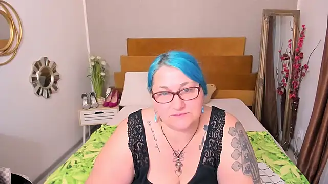 Sugarmommy_69X Chat XXX in diretta
