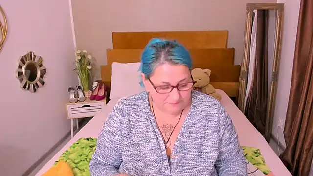 Sugarmommy_69X's Live XXX Chat
