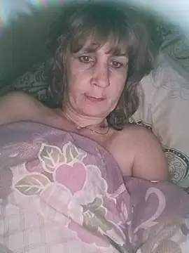 Laura_Kiss 现场XXX聊天