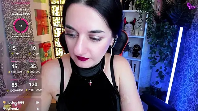 Show modela JessicaAlfo na web-kameri