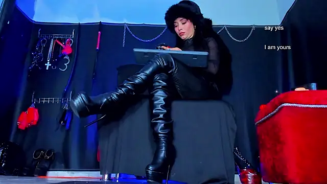 KaramStone's Webcam Show