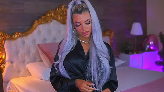 دردشة Juicy_Jessye الجنسية المباشرة