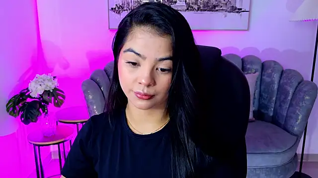Layla_Breezee élő XXX-chatje