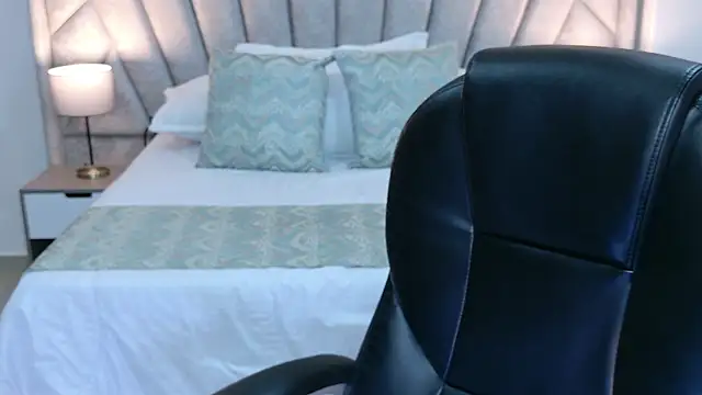 Layla_Breezee's Live XXX Chat