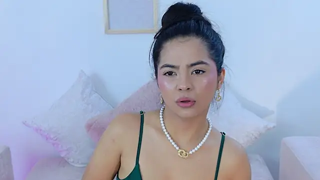 Layla_BreezeeのライブXXXチャット
