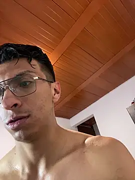 ApoloCruz Show in webcam