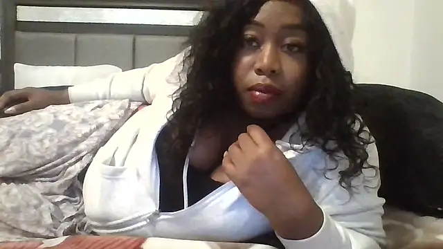 angeliquebelcali Chat XXX live