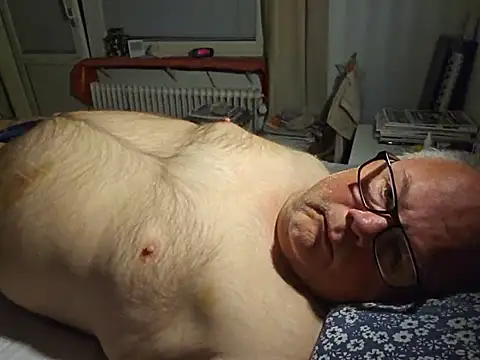 mullig57 Show Webcam