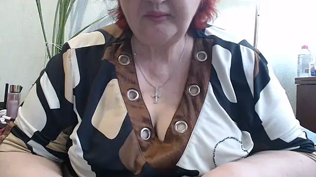 Chat +18 de DeniseeRosea ao vivo