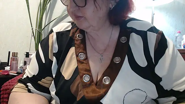 Chat +18 de DeniseeRosea ao vivo