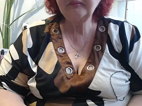 DeniseeRoseaのライブXXXチャット