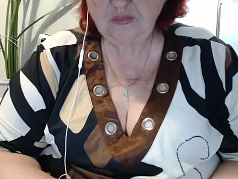 Pokazy przed kamerką – DeniseeRosea