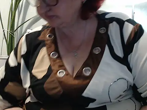 Chatroom XXX en direct de DeniseeRosea