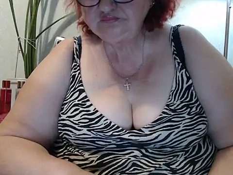 Chatroom XXX en direct de DeniseeRosea