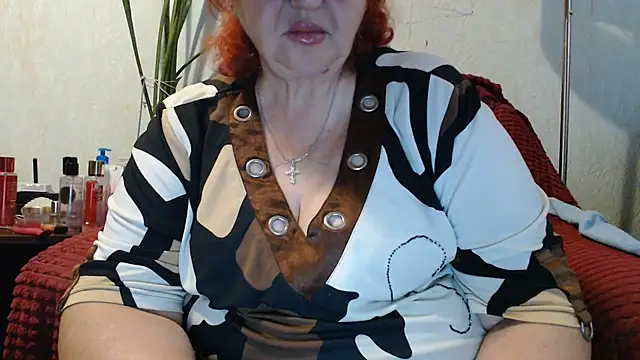 Chat +18 de DeniseeRosea ao vivo