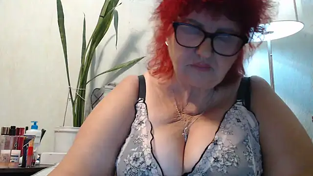 הופעת וובקאם של DeniseeRosea