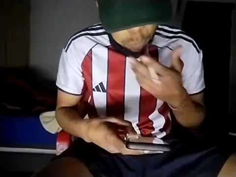Show de donvergas2123 na webcam